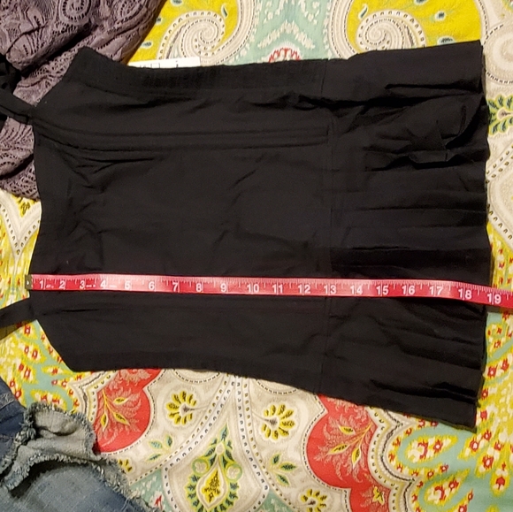 Peplum style tank top tight fit and pleated flare - Picture 4 of 4